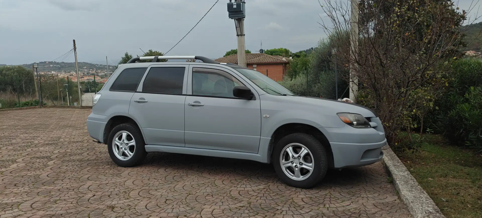 Mitsubishi Outlander Outlander I 2003 2.0 16v Comfort 4wd Сірий - 1