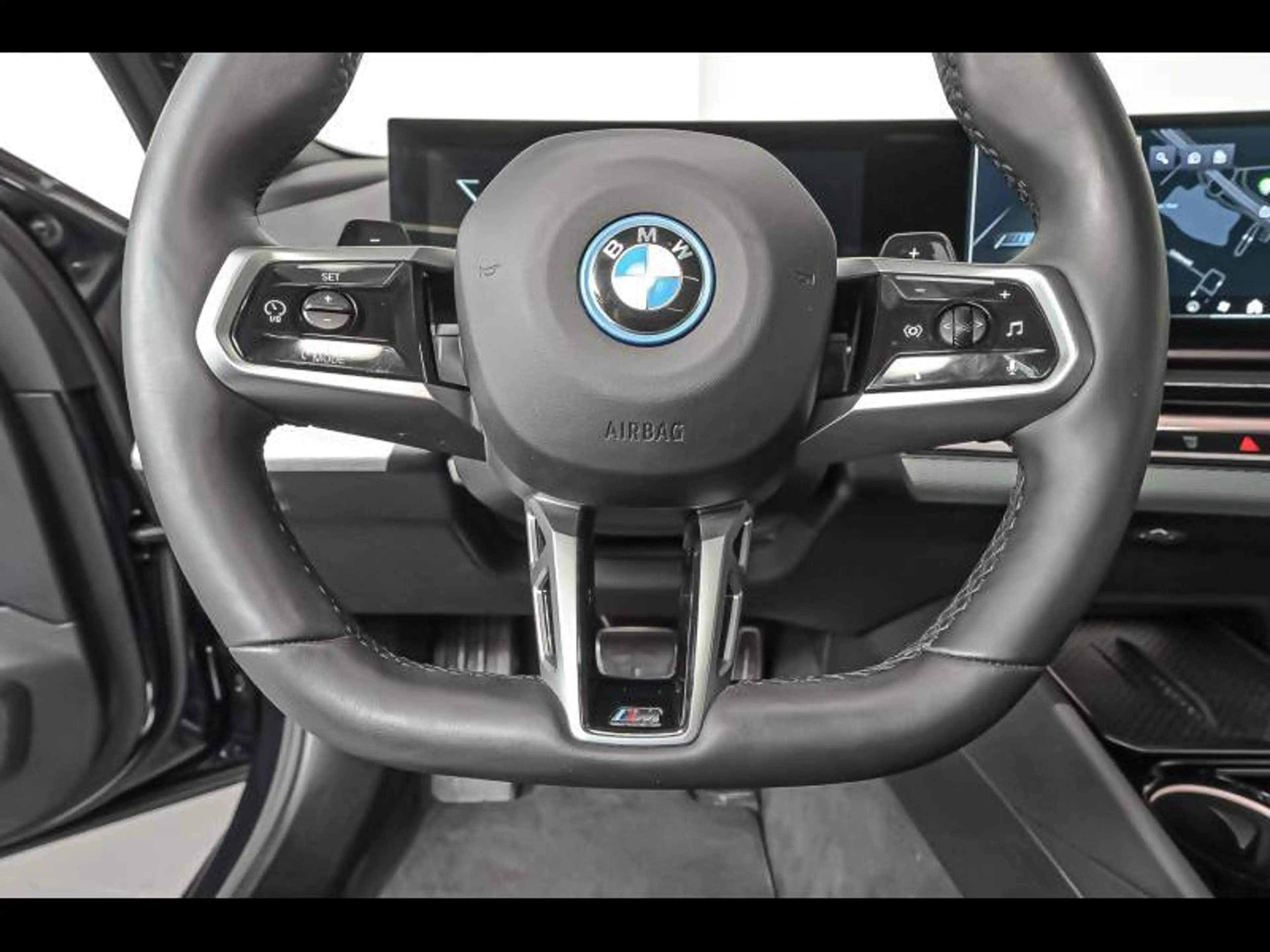 BMW 530 e Touring - M Pack Pro — photo 9