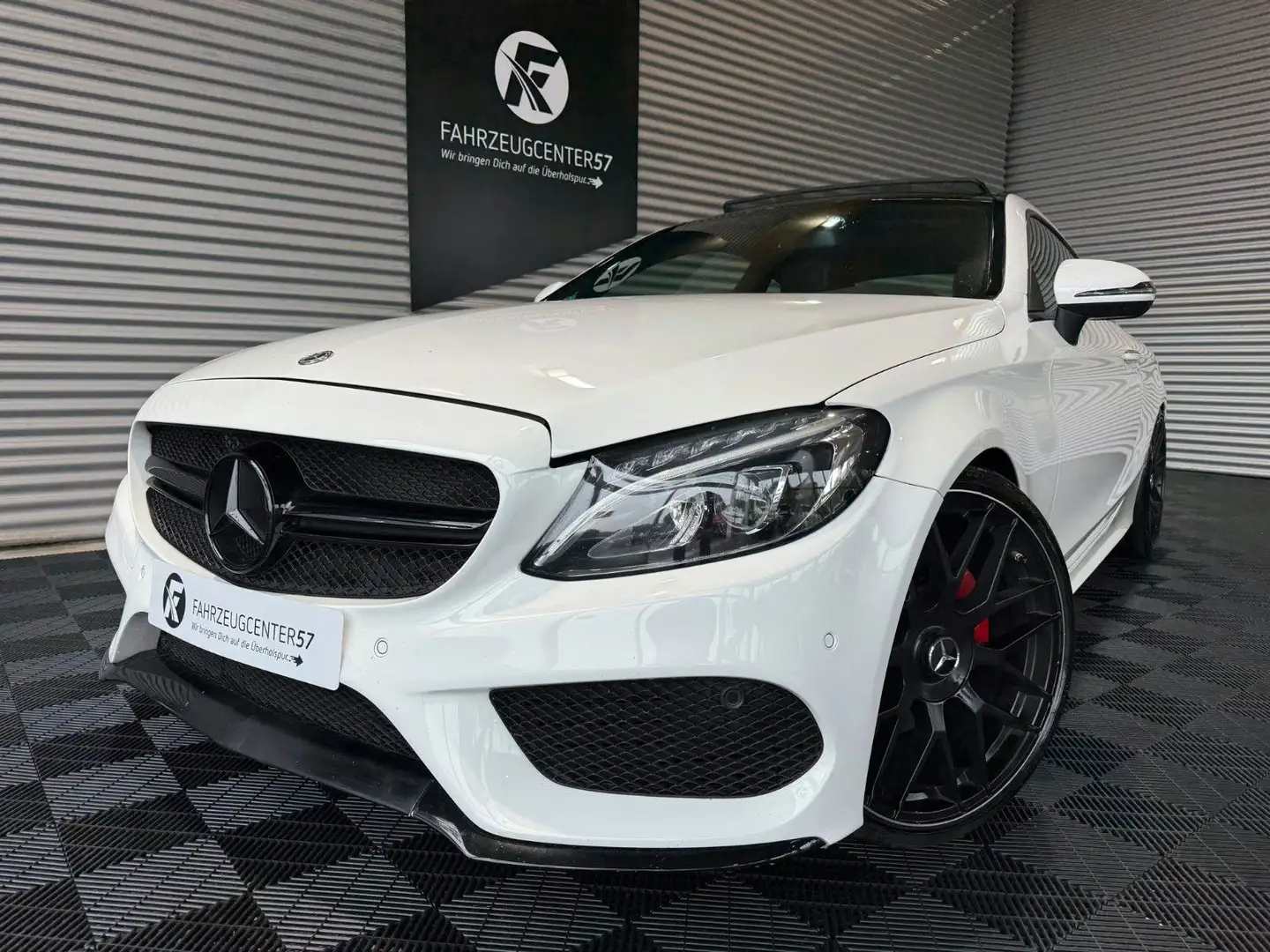 Mercedes-Benz C 300 C300 AMGLOOK/LED/MEMORY/RÜCKFAHRKAMERA/BURMESTER Blanco - 1