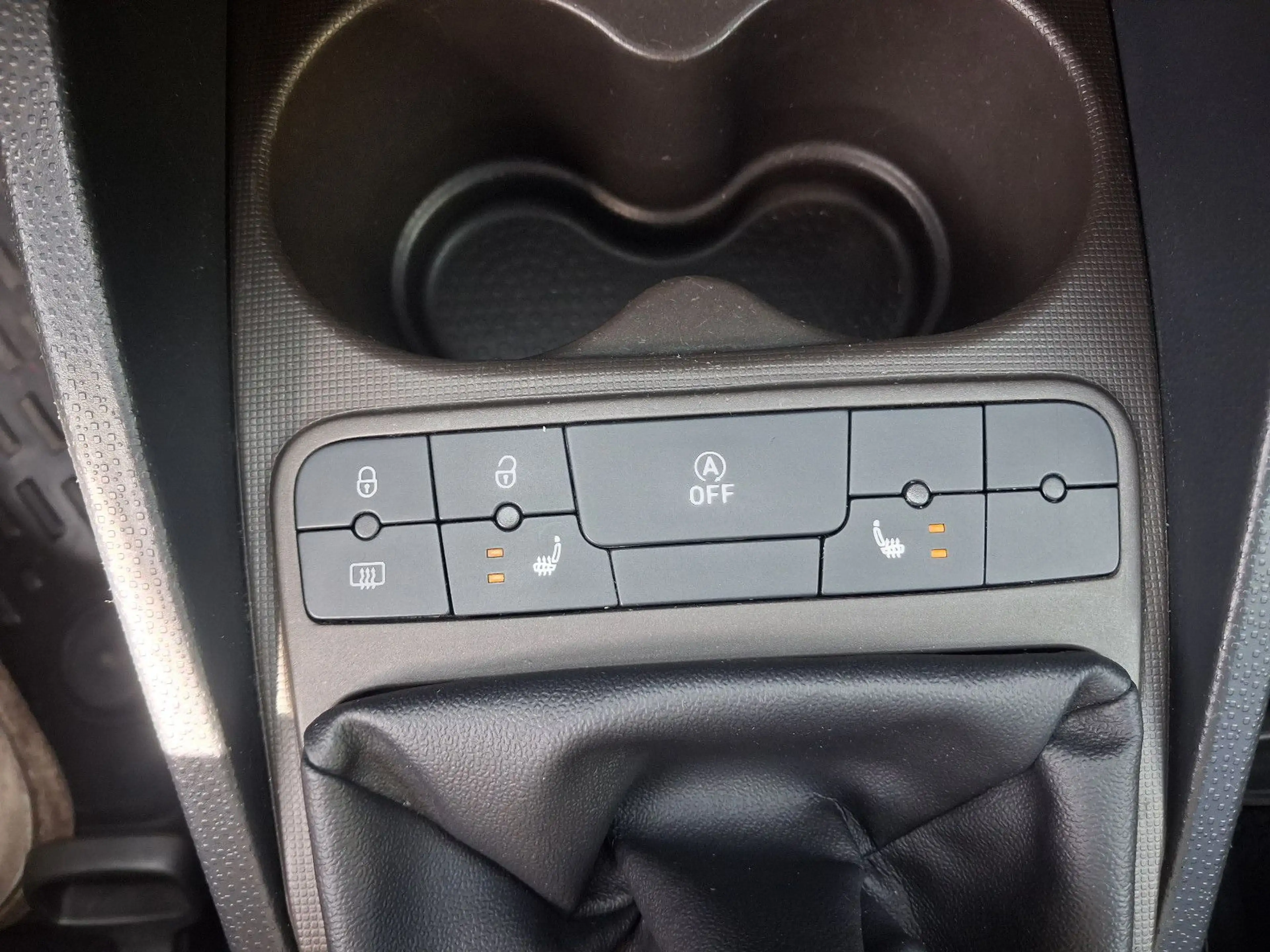 SEAT Ibiza 1.2 TSI Style Salsa KLIMA+BLUETOOTH+SITZHZ — photo 12