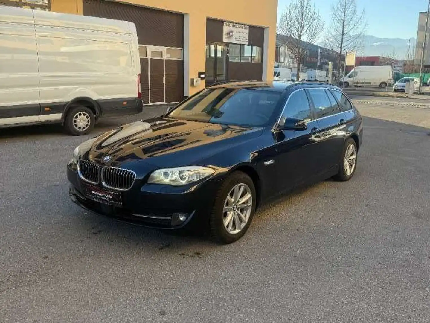 BMW 525 525 d xDrive Blauw - 1
