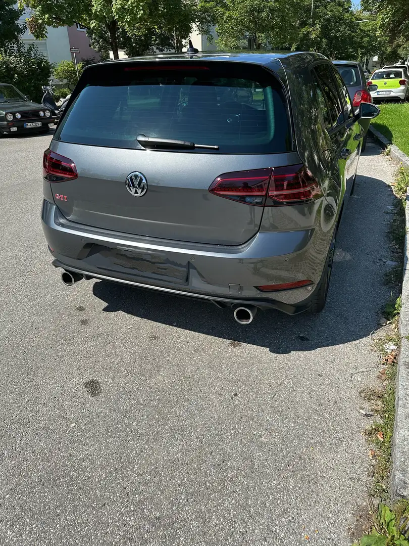 Volkswagen Golf GTI 2.0 TSI OPF DSG Performance - 2