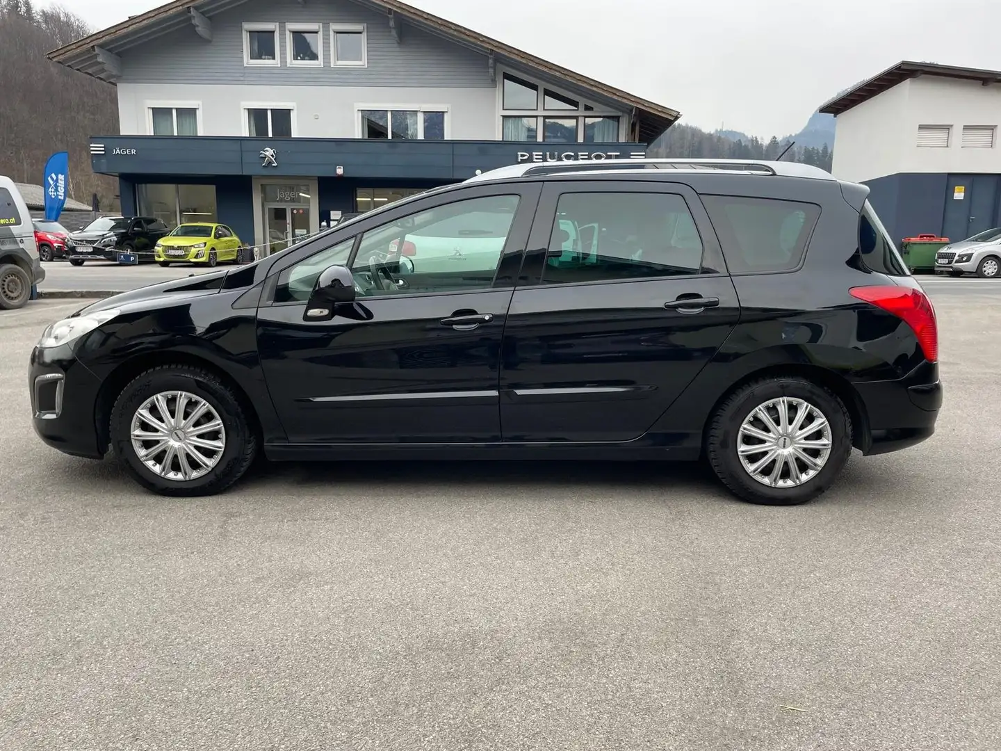Peugeot 308 SW 1,6 e-HDI 115 FAP Active Zwart - 2