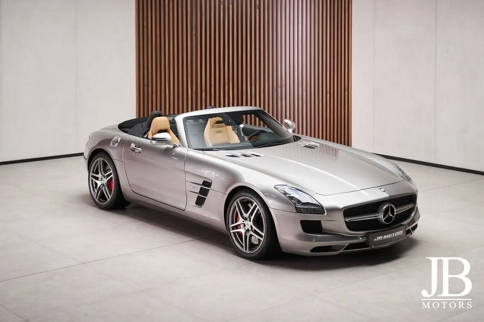 Mercedes-Benz SLS Roadster ALUBEAM Memory Kamera Airscarf Srebrny - 1