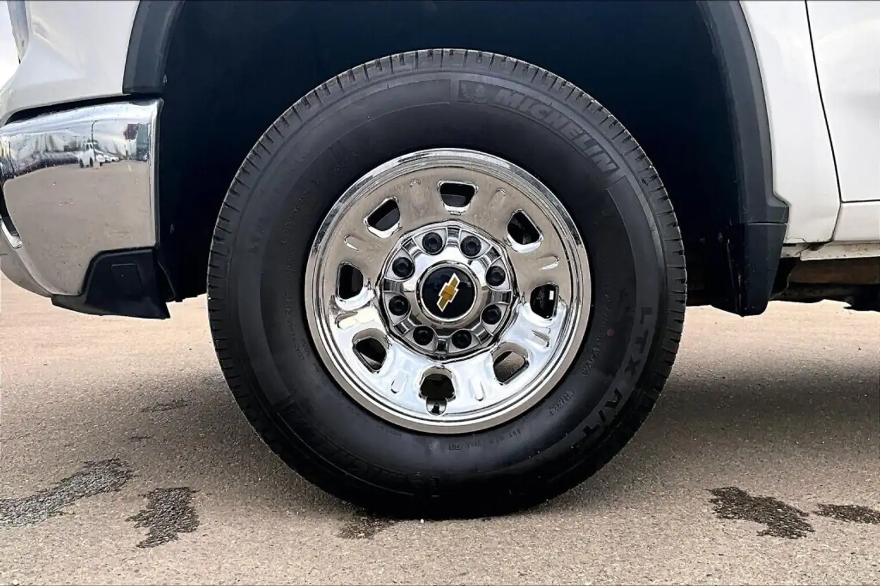 Chevrolet Silverado 3500 снимка Chevrolet Silverado 3500
