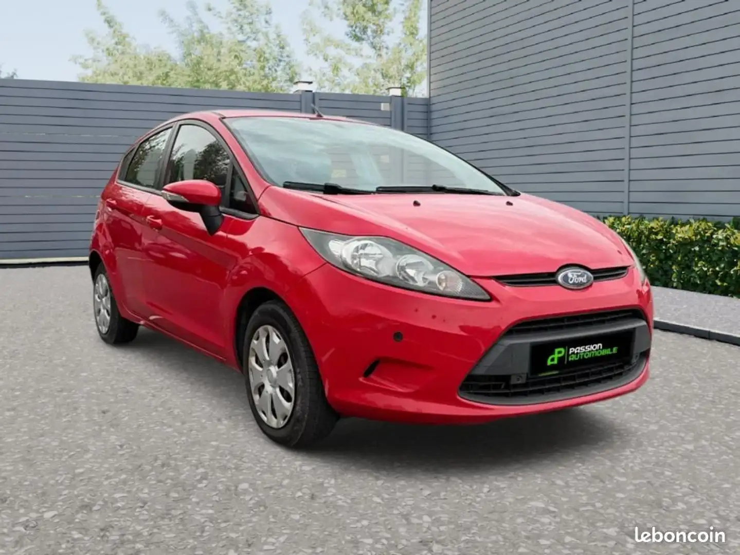 Ford Fiesta 1.6L TDCI Rot - 1