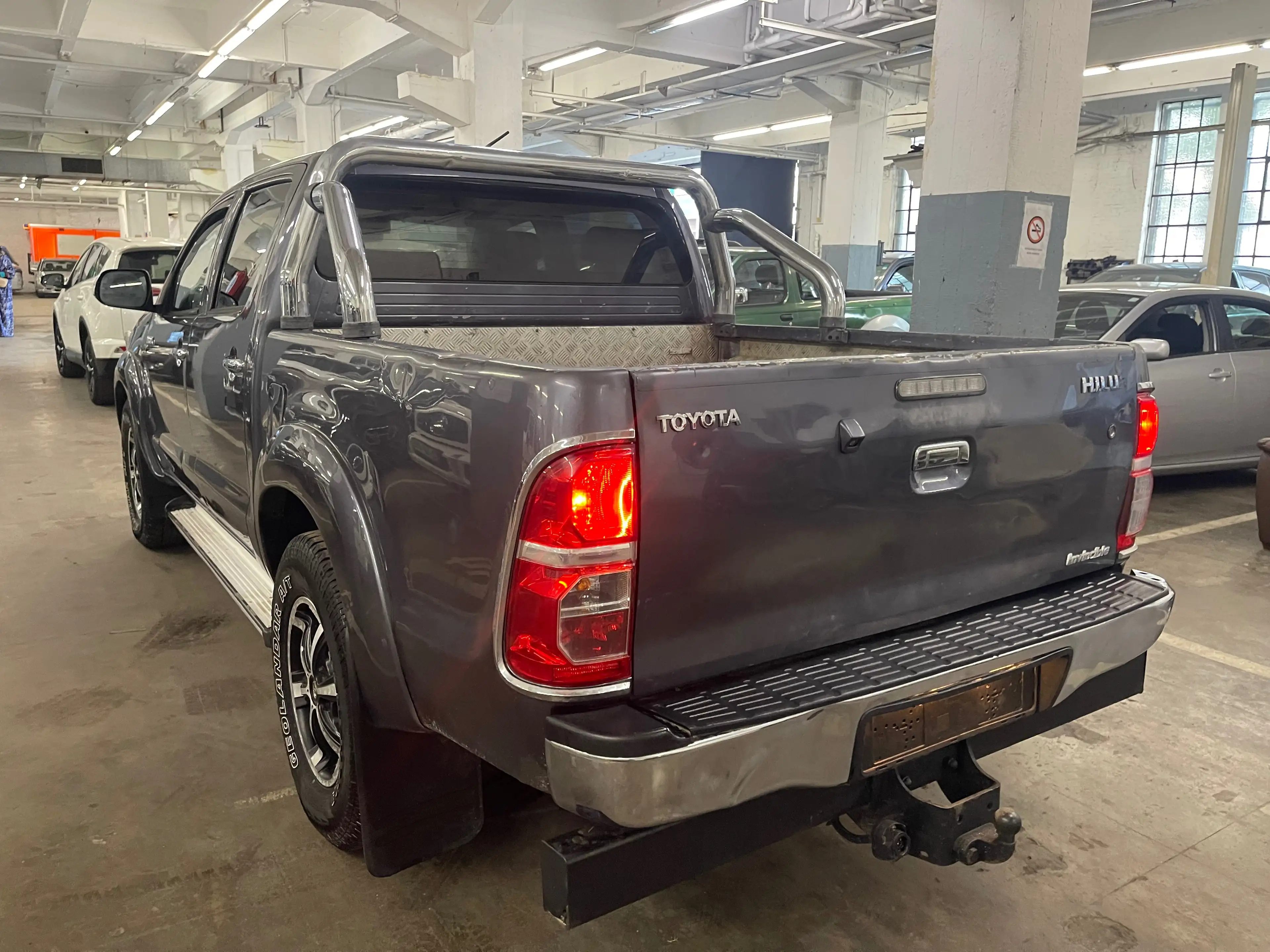 Toyota Hilux 3.0 D-4D 4WD STX — photo 3