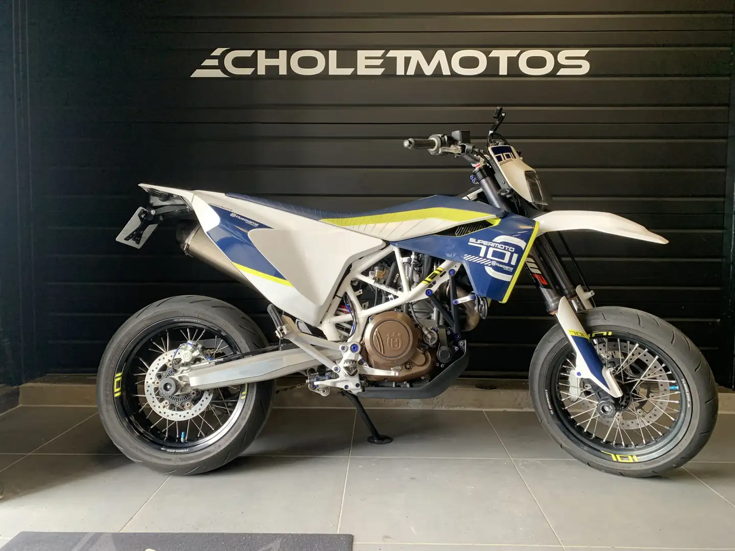 Husqvarna 701 Supermoto Fehér - 1