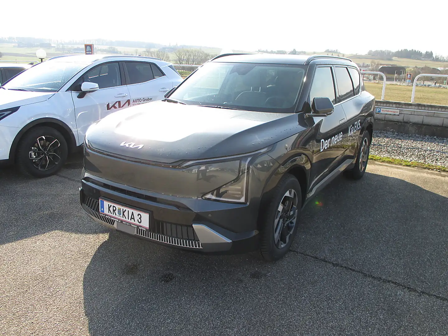 Kia EV5 FWD 81,4kWh Earth Grau - 1