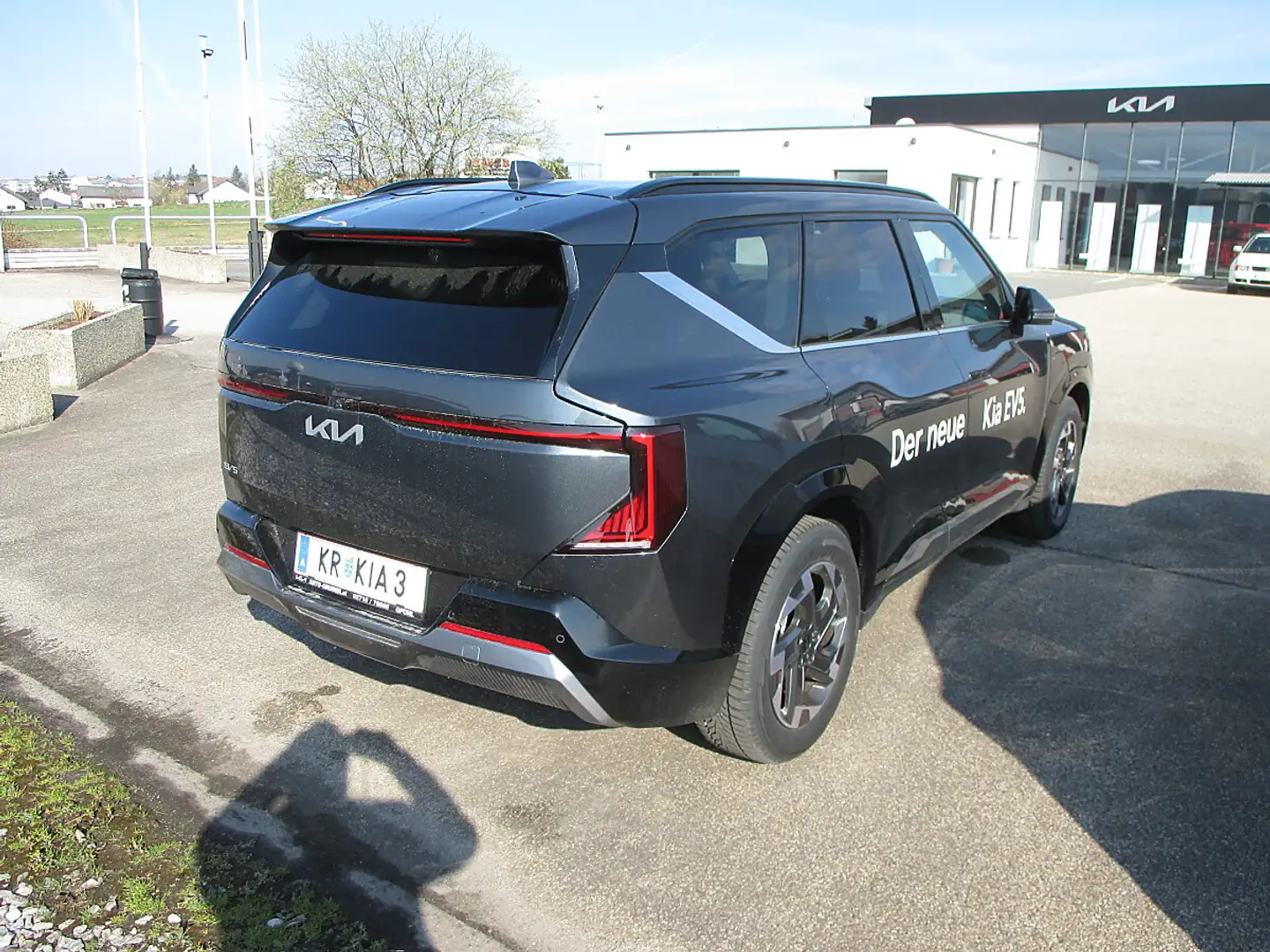 Kia EV5 FWD 81,4kWh Earth Grau - 2