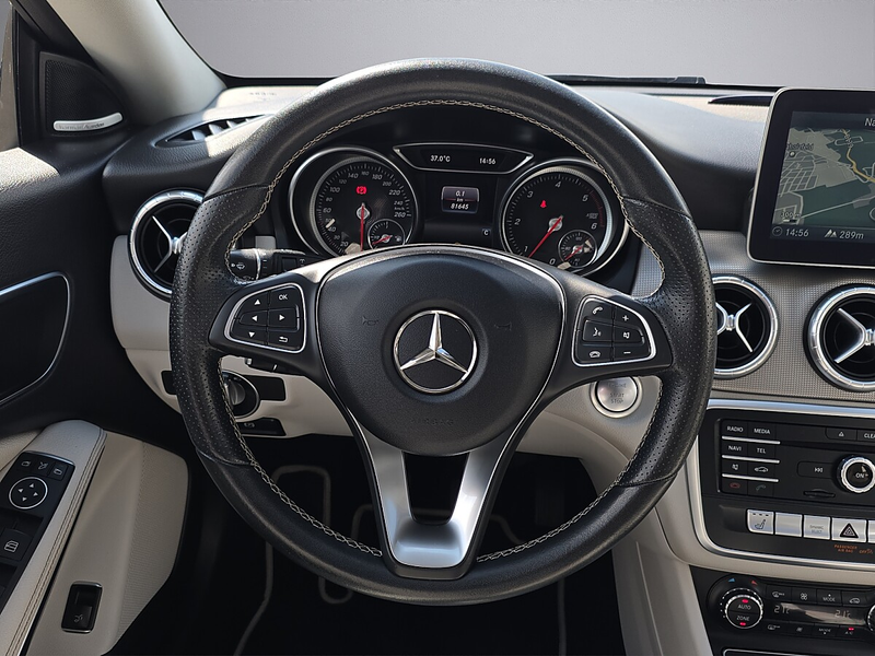 Mercedes-Benz CLA 200 d SB URBAN LINE *Panoramadach / Harman Kardon* — photo 14