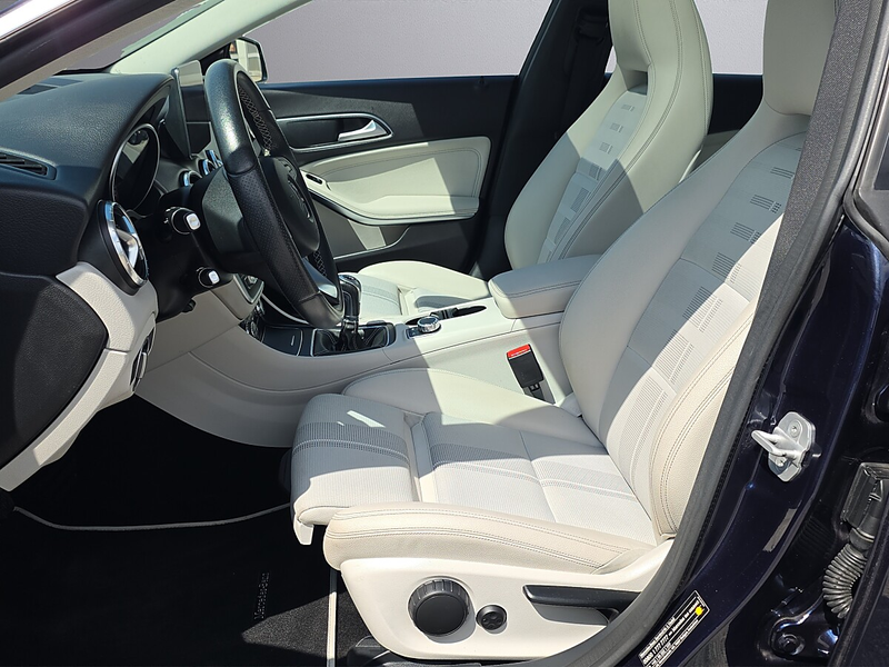 Mercedes-Benz CLA 200 d SB URBAN LINE *Panoramadach / Harman Kardon* — photo 12