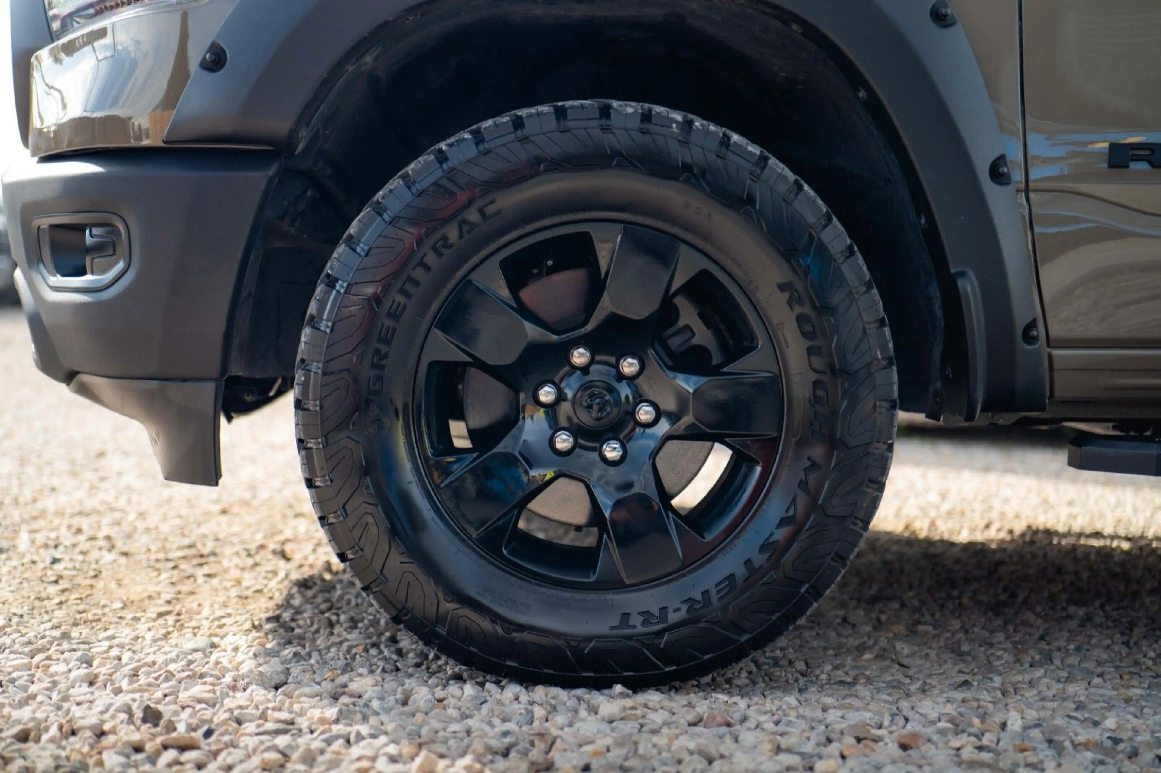 Dodge RAM 5.7 V8 HEMI 4x4 NIGHT OFFROAD ARMY STYLE LED — photo 6
