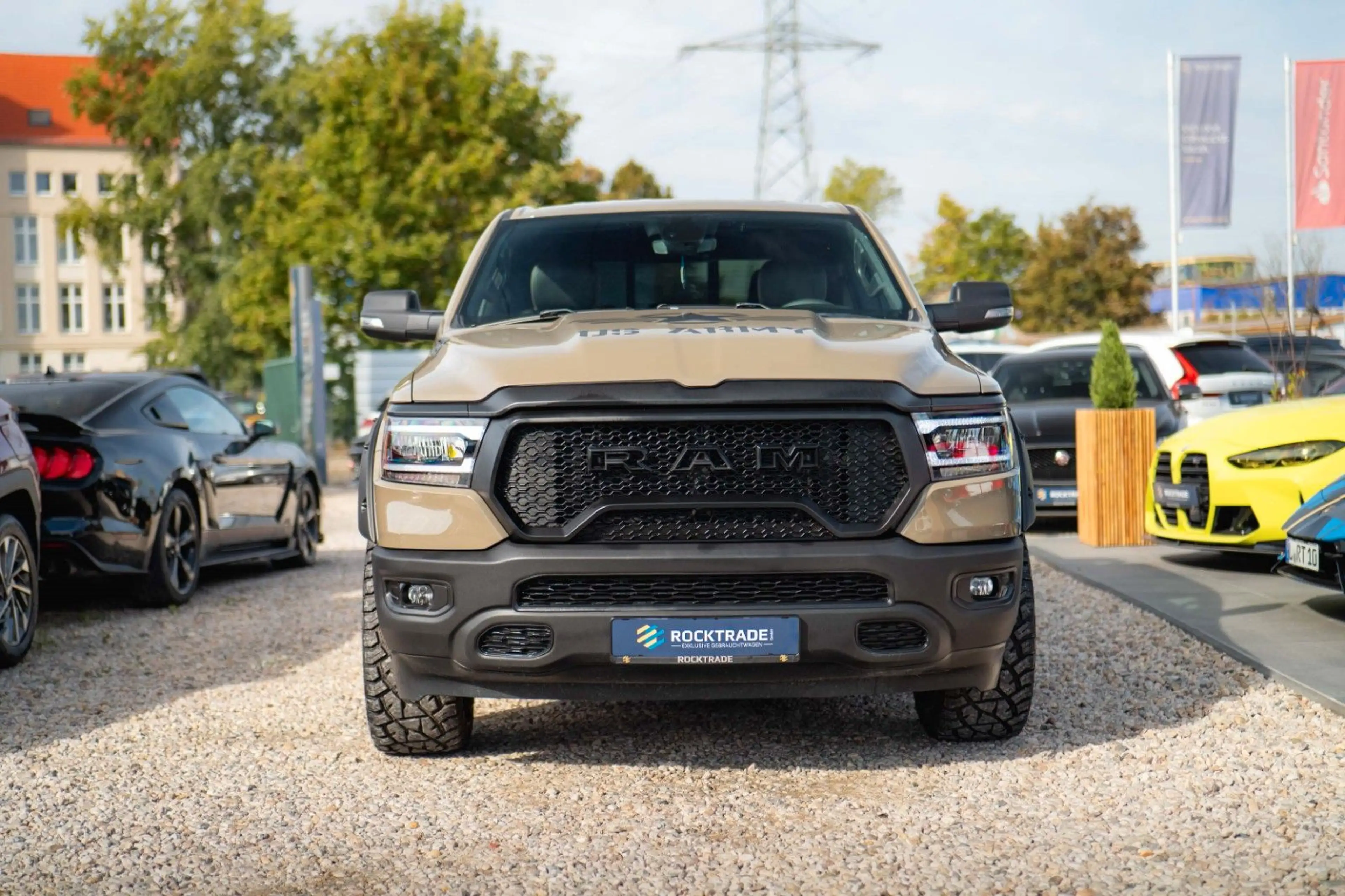 Dodge RAM 5.7 V8 HEMI 4x4 NIGHT OFFROAD ARMY STYLE LED — photo 4