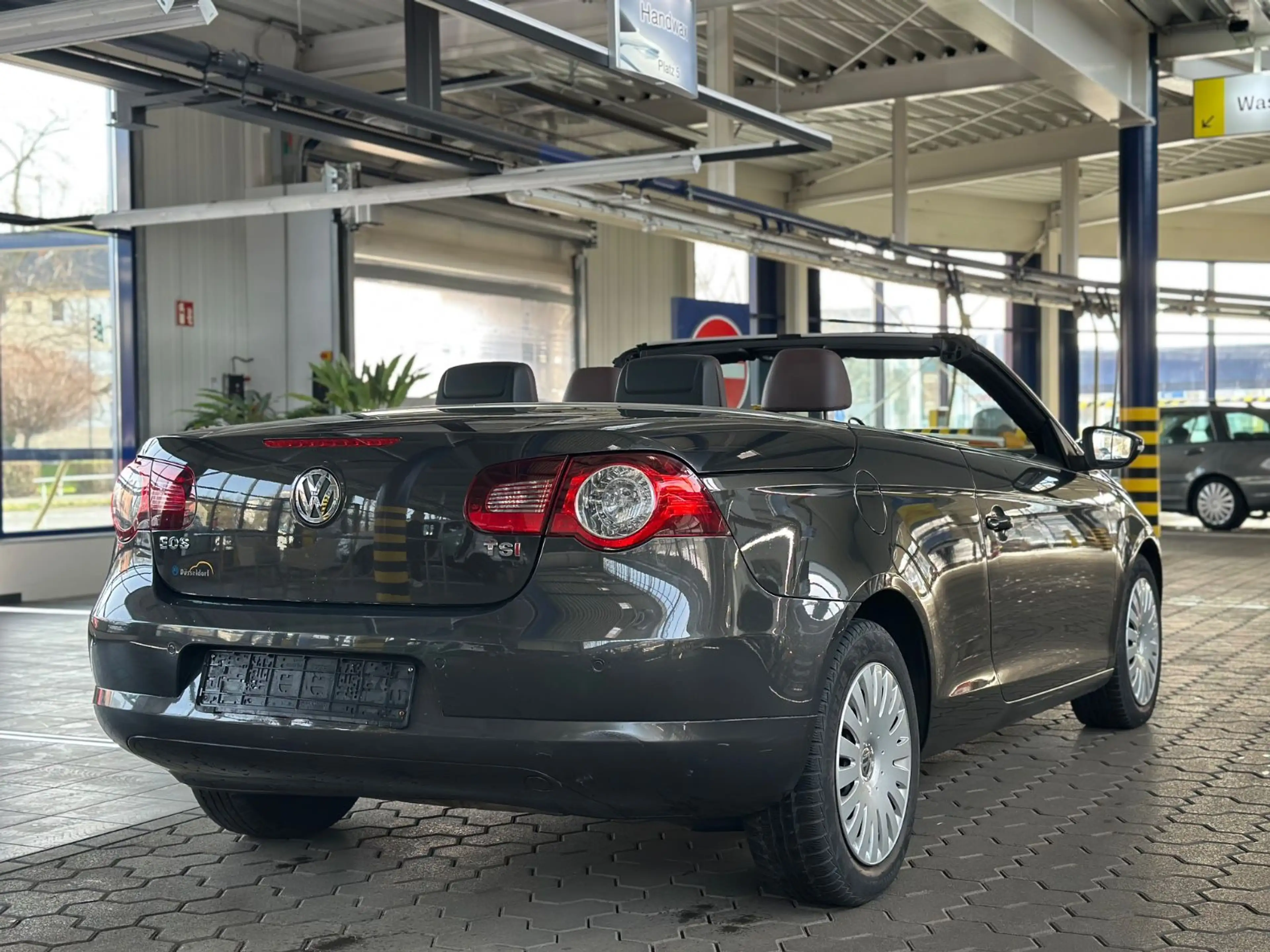 Volkswagen Eos 1.4 TSI BlueMotion Technol. Edition 2010 — photo 6