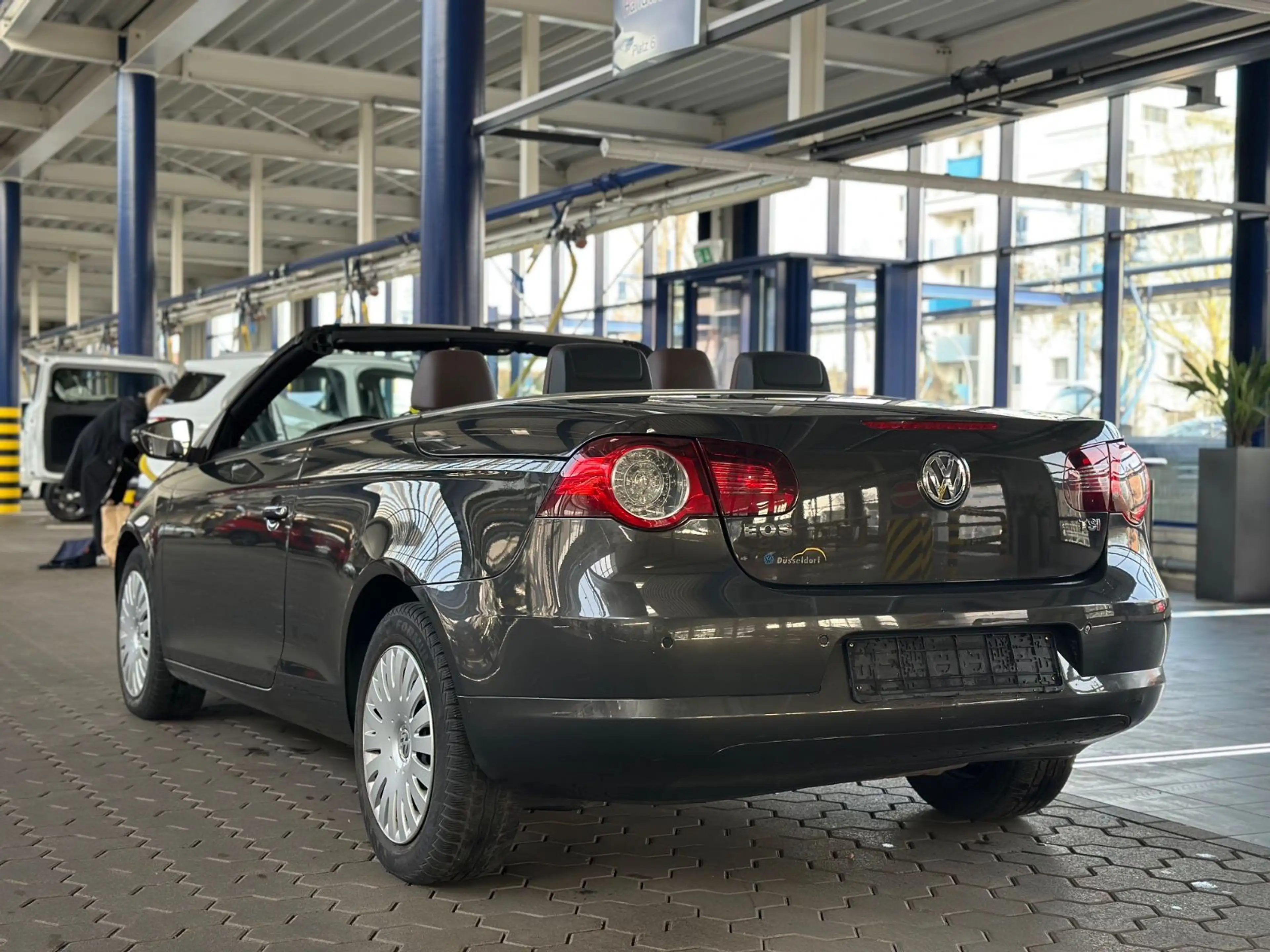 Volkswagen Eos 1.4 TSI BlueMotion Technol. Edition 2010 — photo 11