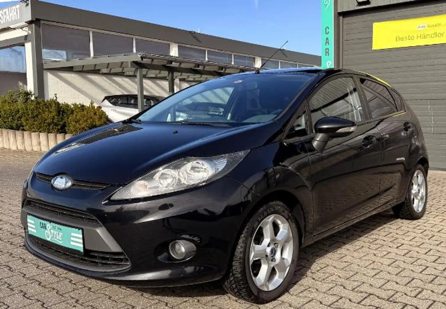 Ford Fiesta 1.25 Trend KLIMA ALU 8-FACH Schwarz - 1