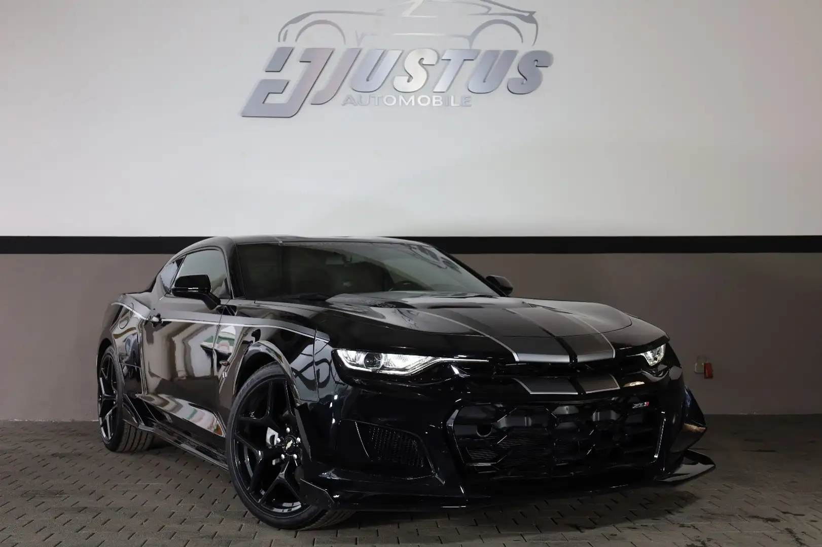 Chevrolet Camaro 2.0 Coupé 1LT/SHZ/WIFI/APPLE/BTH/MFL/R20 Schwarz - 1