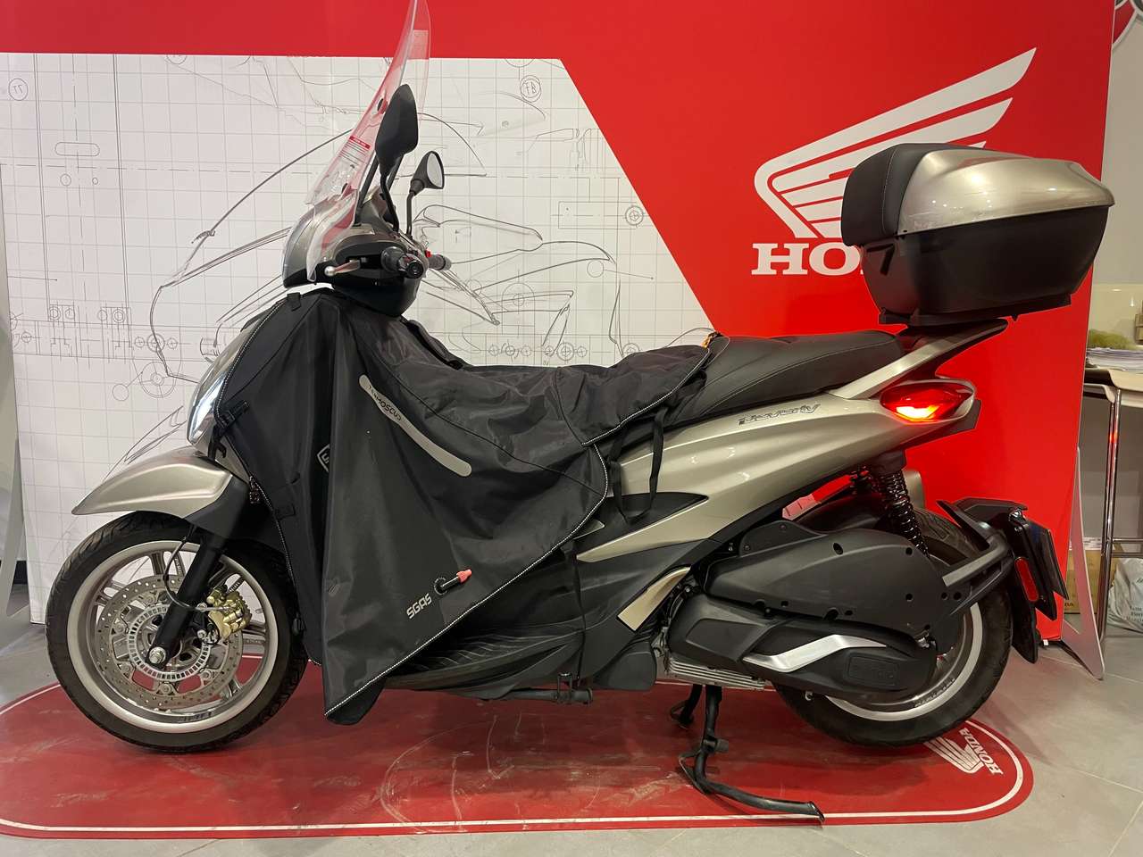 Piaggio Beverly 300 HPE