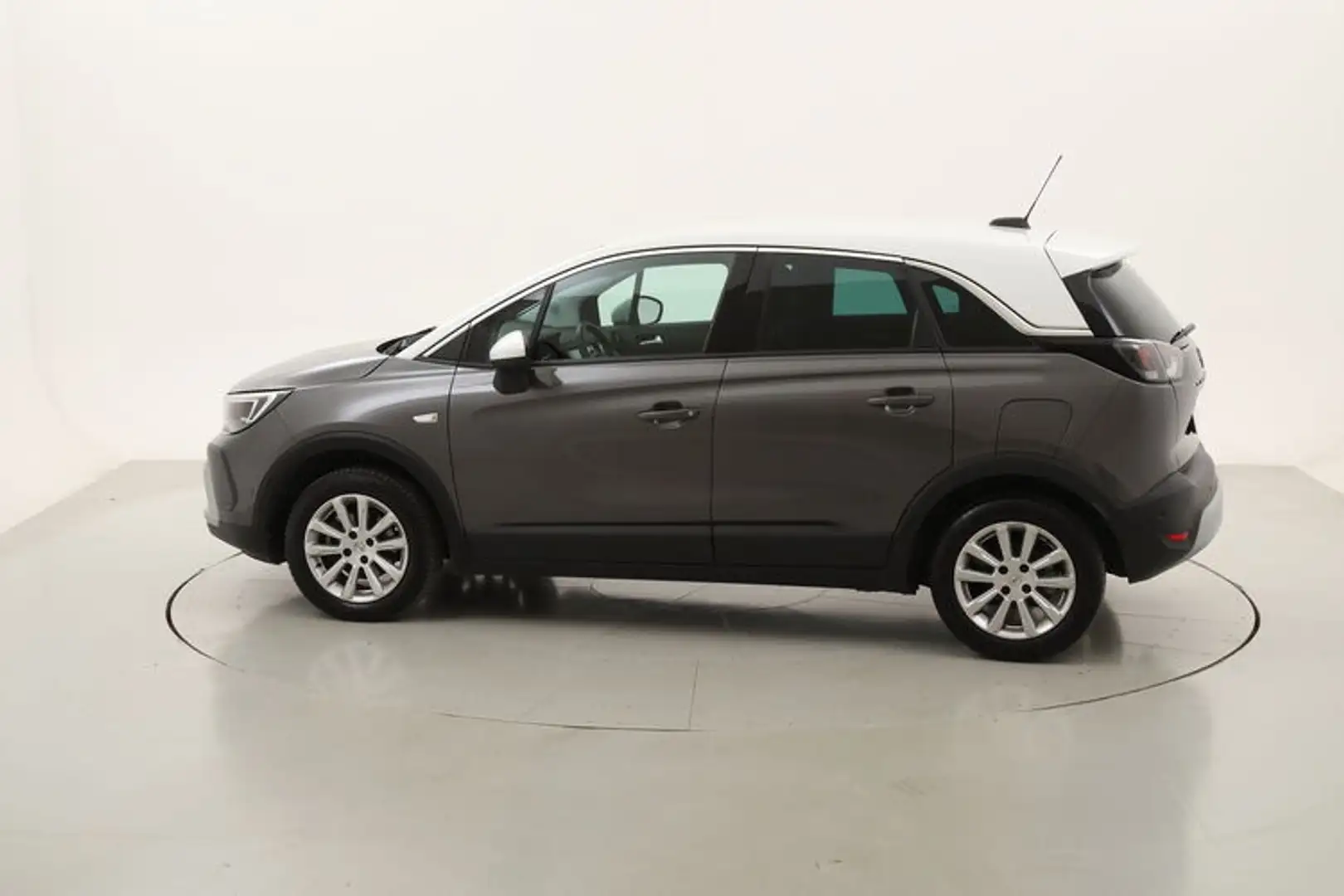 Opel Crossland X Elegance 1.2 Benzina 131CV Grigio - 2