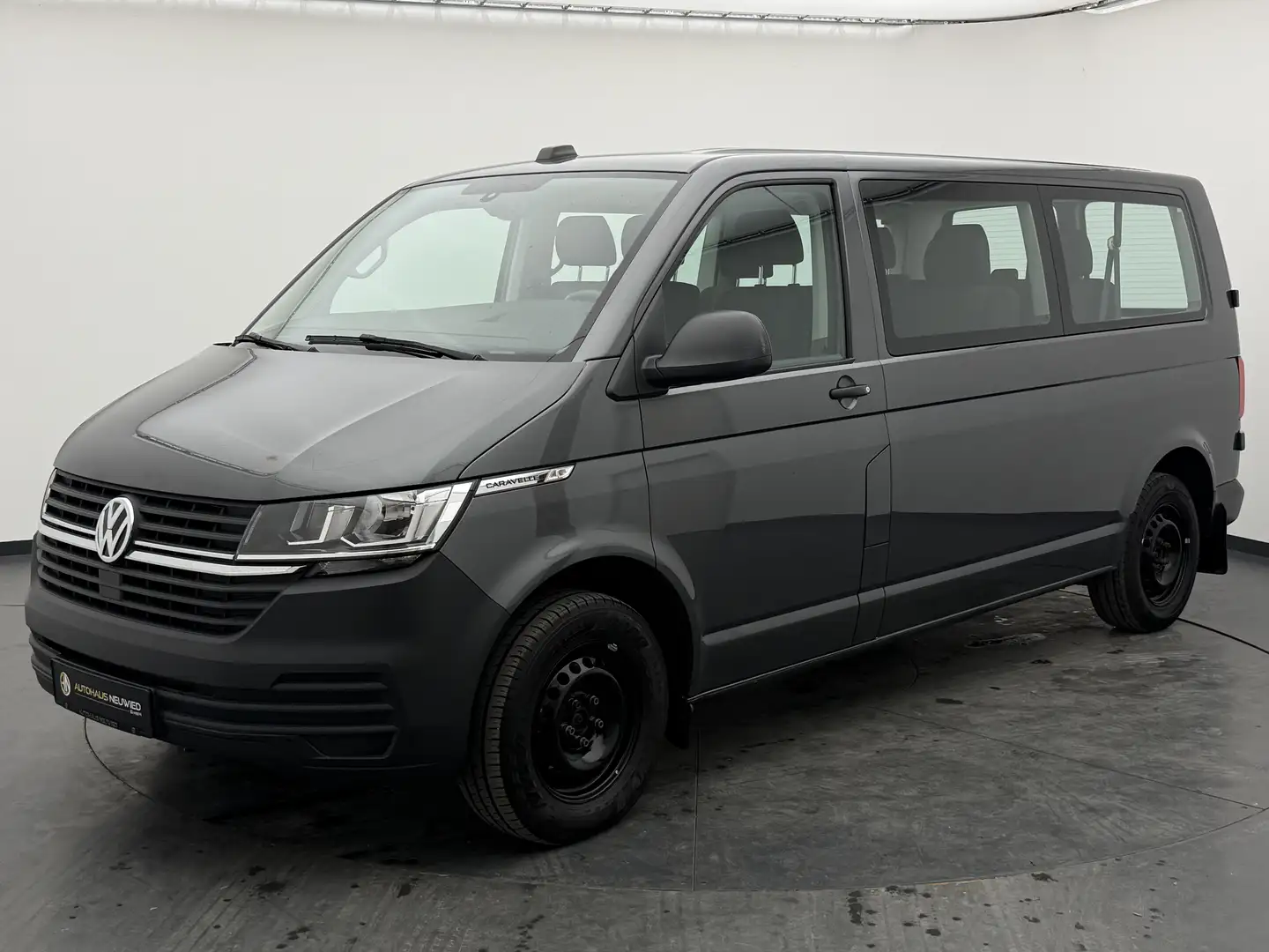 Volkswagen T6 Caravelle Caravelle T6.1 DSG Lang +AHK+STANDHZ+PDC+SHZ+1HD Gris - 2