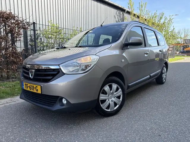 Dacia Lodgy 1.6 MPi 5p. / AIRCO / APK 3-2027