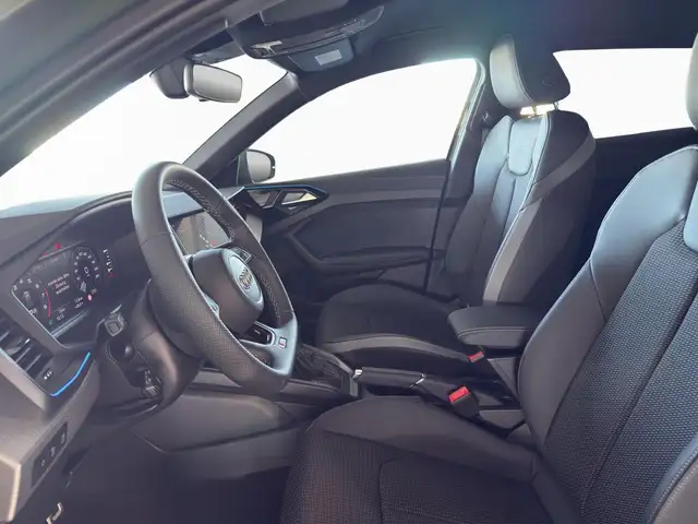Audi A1 view 8