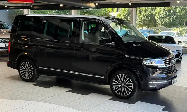 Volkswagen Multivan view 4