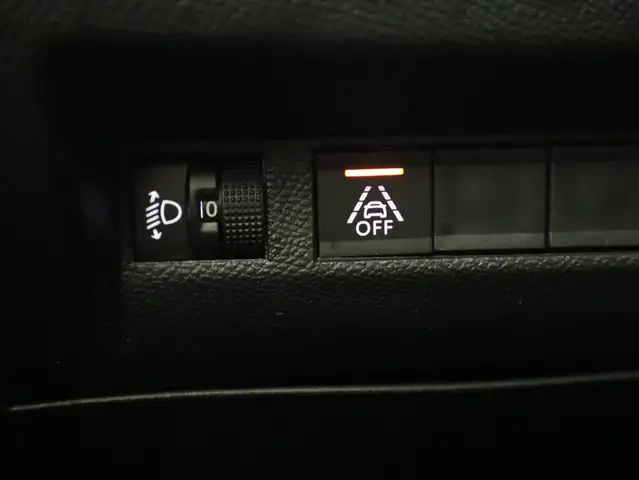 Peugeot 208 view 29