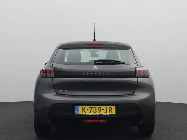 Peugeot 208 view 4