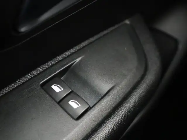 Peugeot 208 view 30