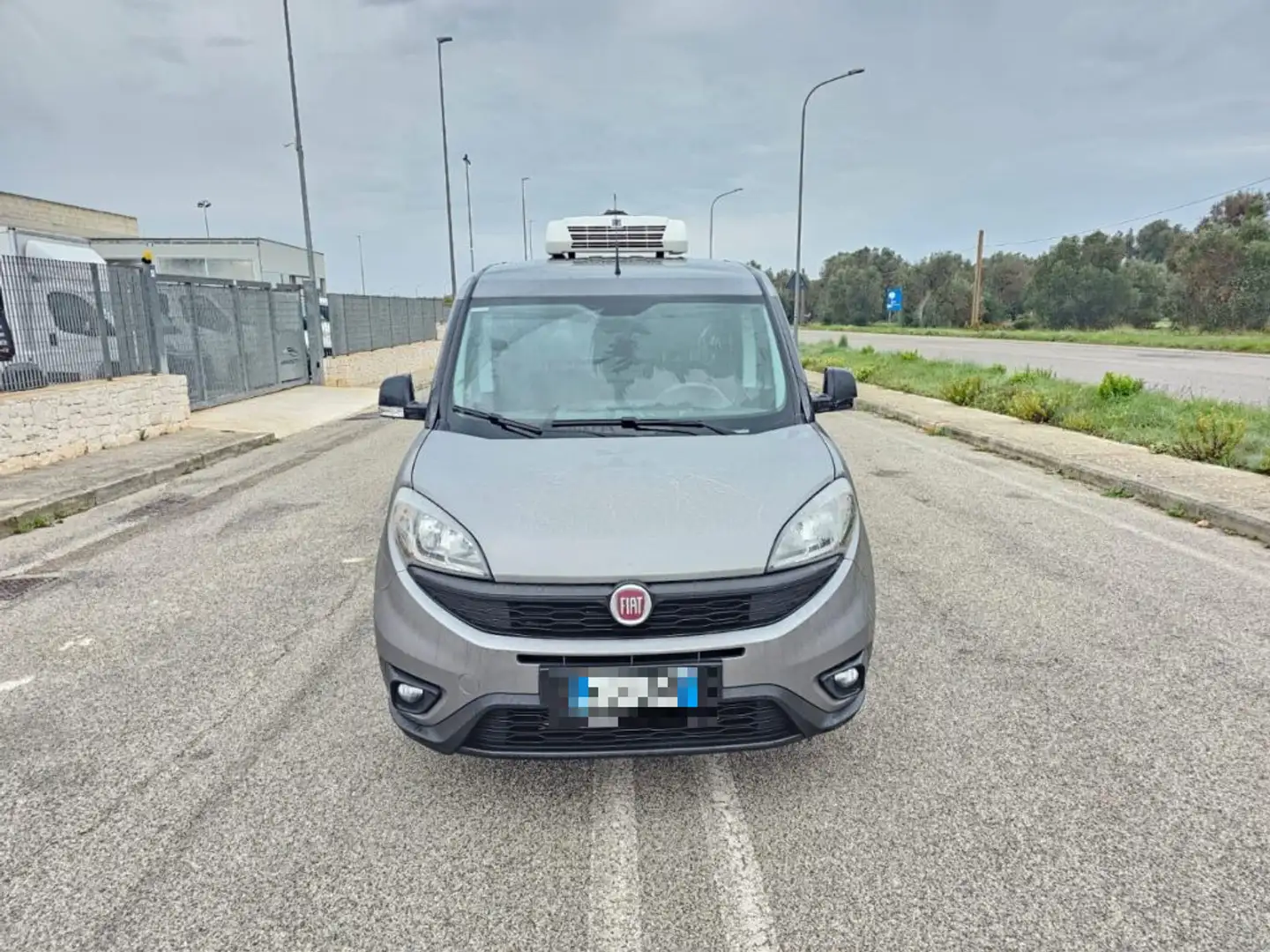 Fiat Doblo 1.6 MJT 120CV S&S Cargo Maxi Lounge FRIGO FNAX 0° Gris - 2