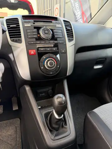 Kia Venga view 10