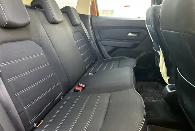 Dacia Duster view 16
