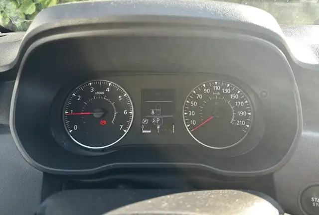 Dacia Duster view 11