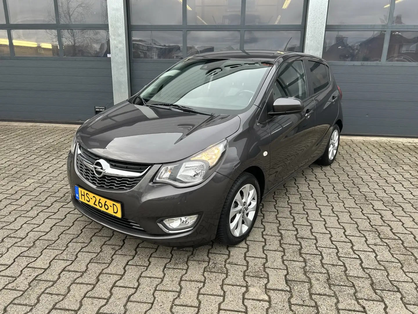 Opel Karl 1.0 ecoFLEX 75pk Cosmo Gris - 1
