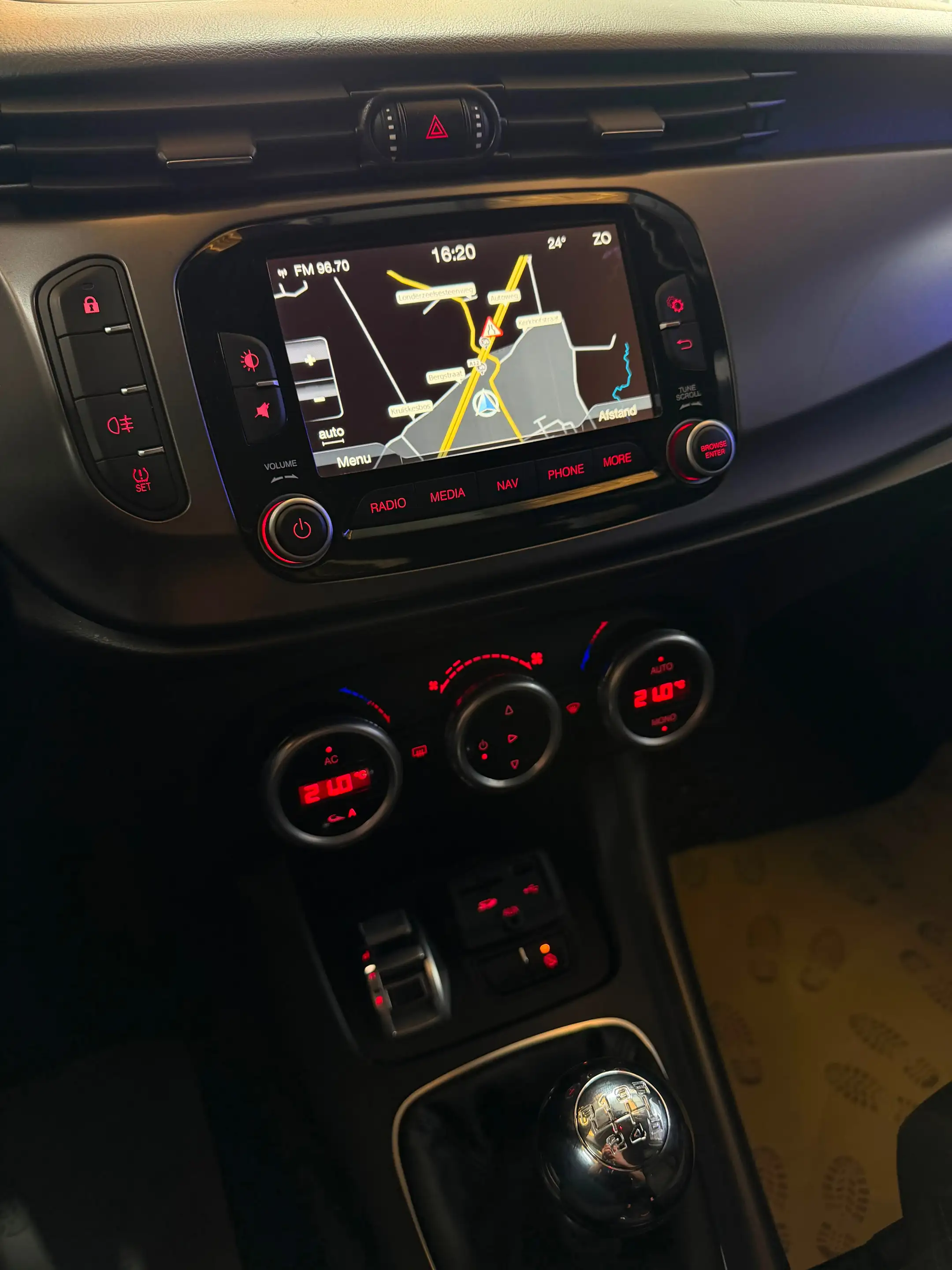 Alfa Romeo Giulietta Giulietta 1.4 TB Impression — photo 9