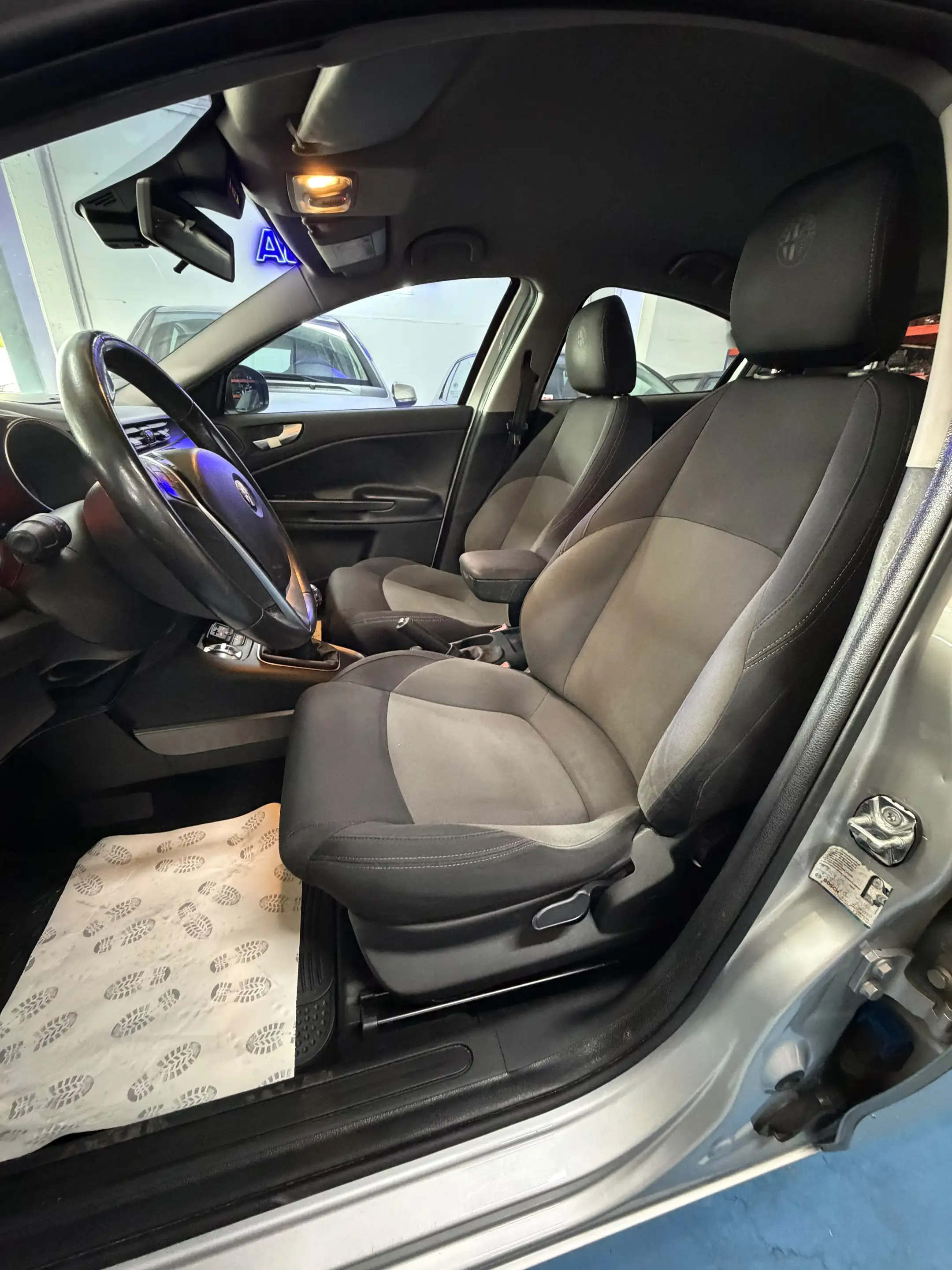 Alfa Romeo Giulietta Giulietta 1.4 TB Impression — photo 5