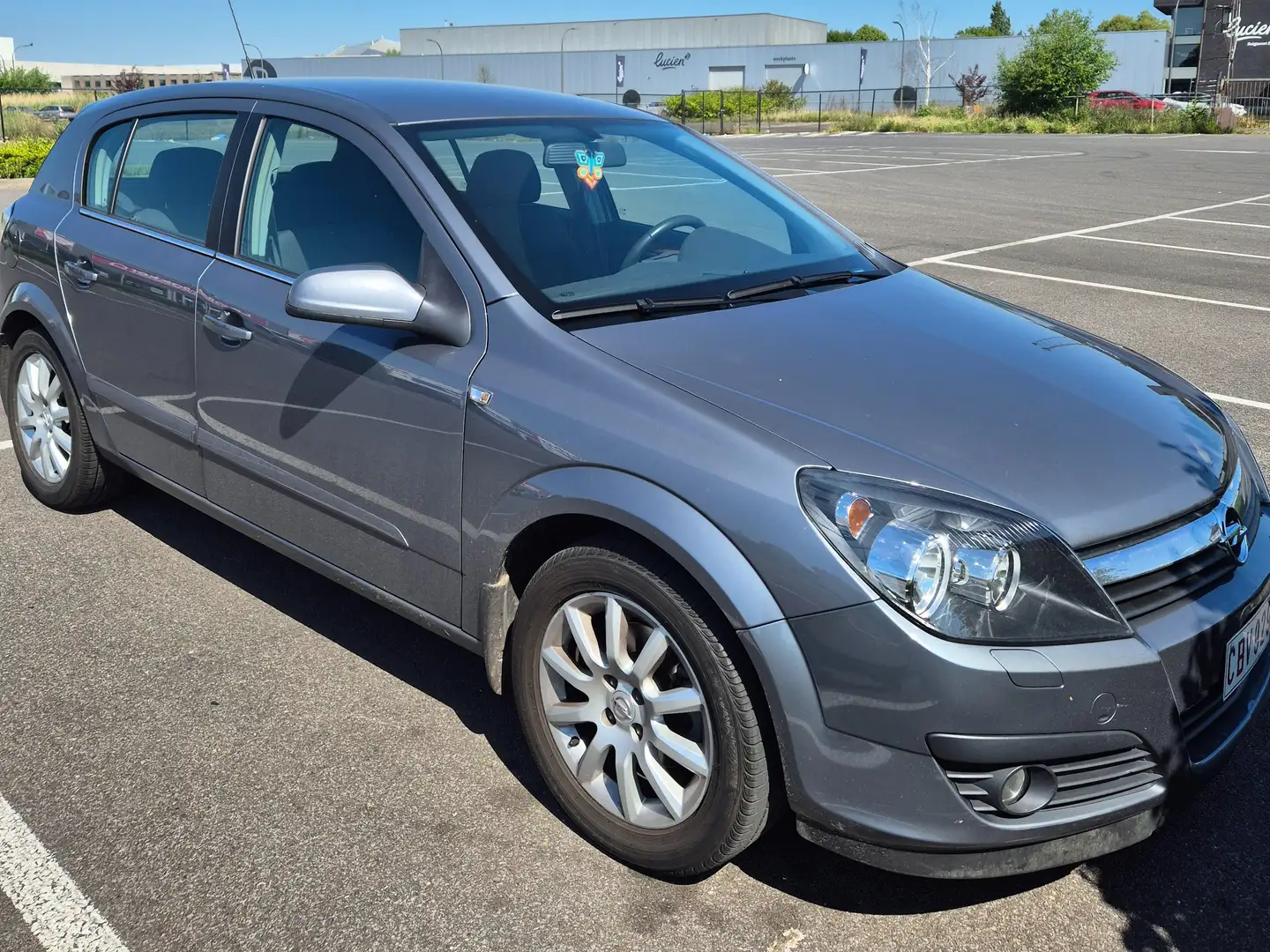 Opel Astra Astra 1.6 Elegance Grijs - 2