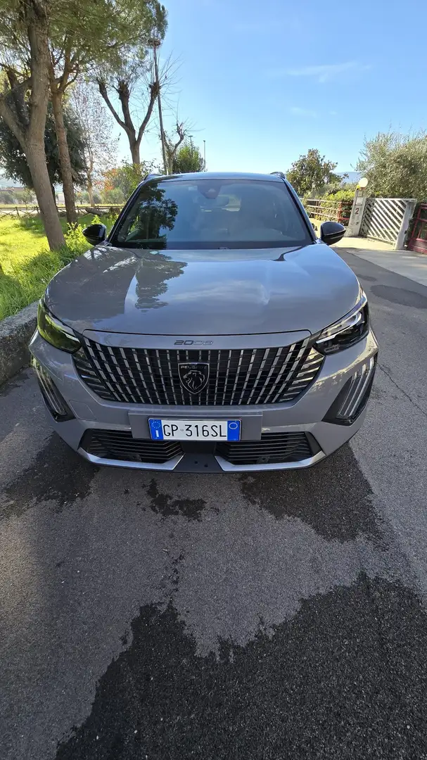 Peugeot e-2008 GT - 2