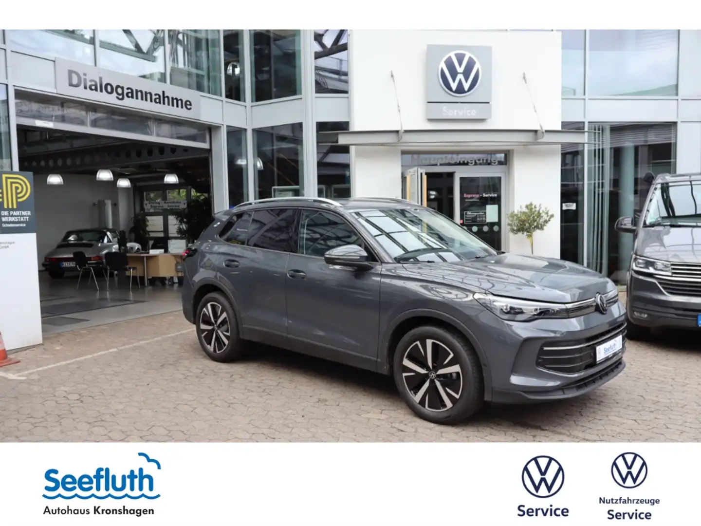 Volkswagen Tiguan 110 kW EU6e 1.5 eTSI Life AHK ACC Winterpaket Grijs - 1