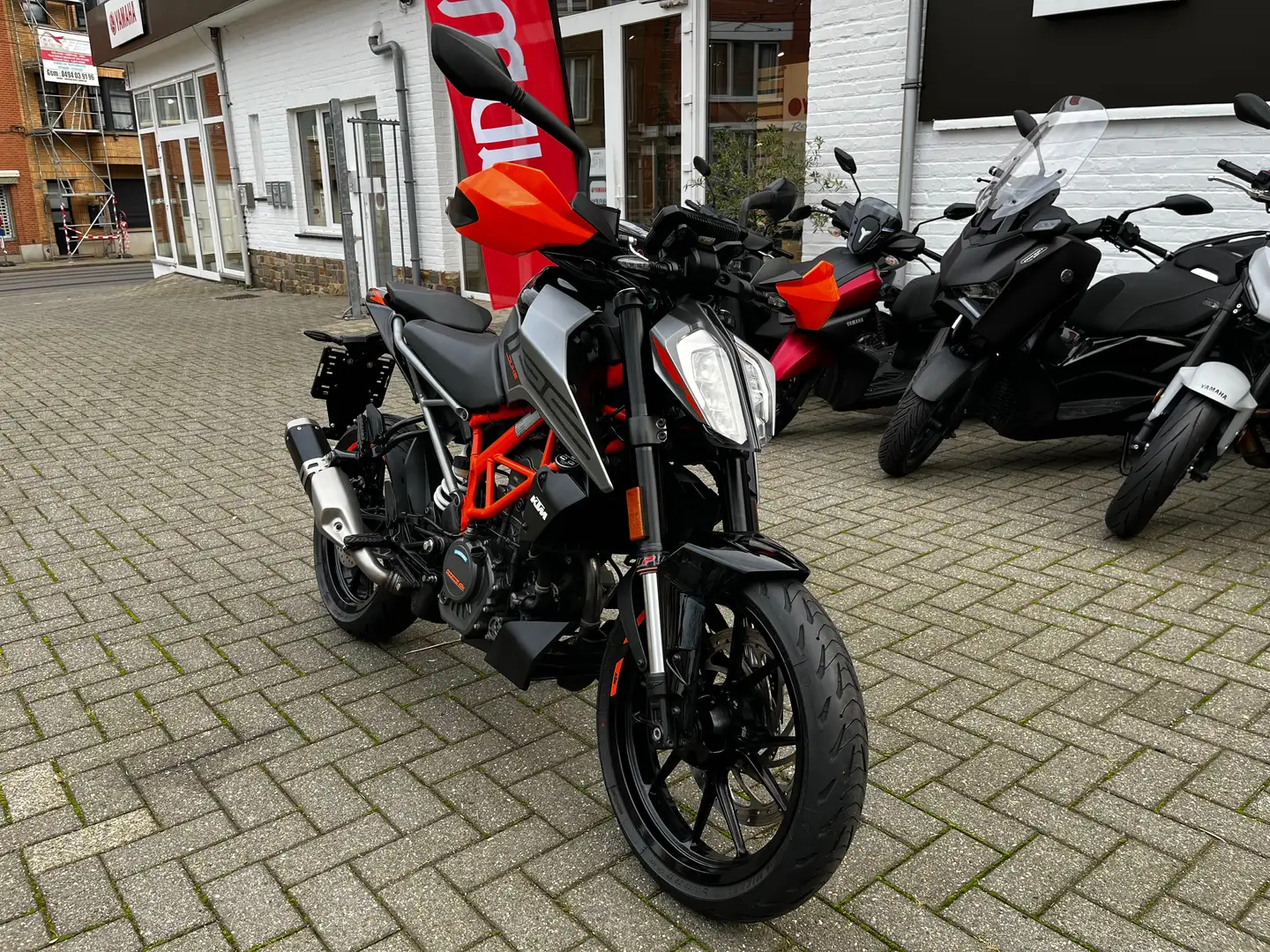 KTM 125 Duke Szürke - 2