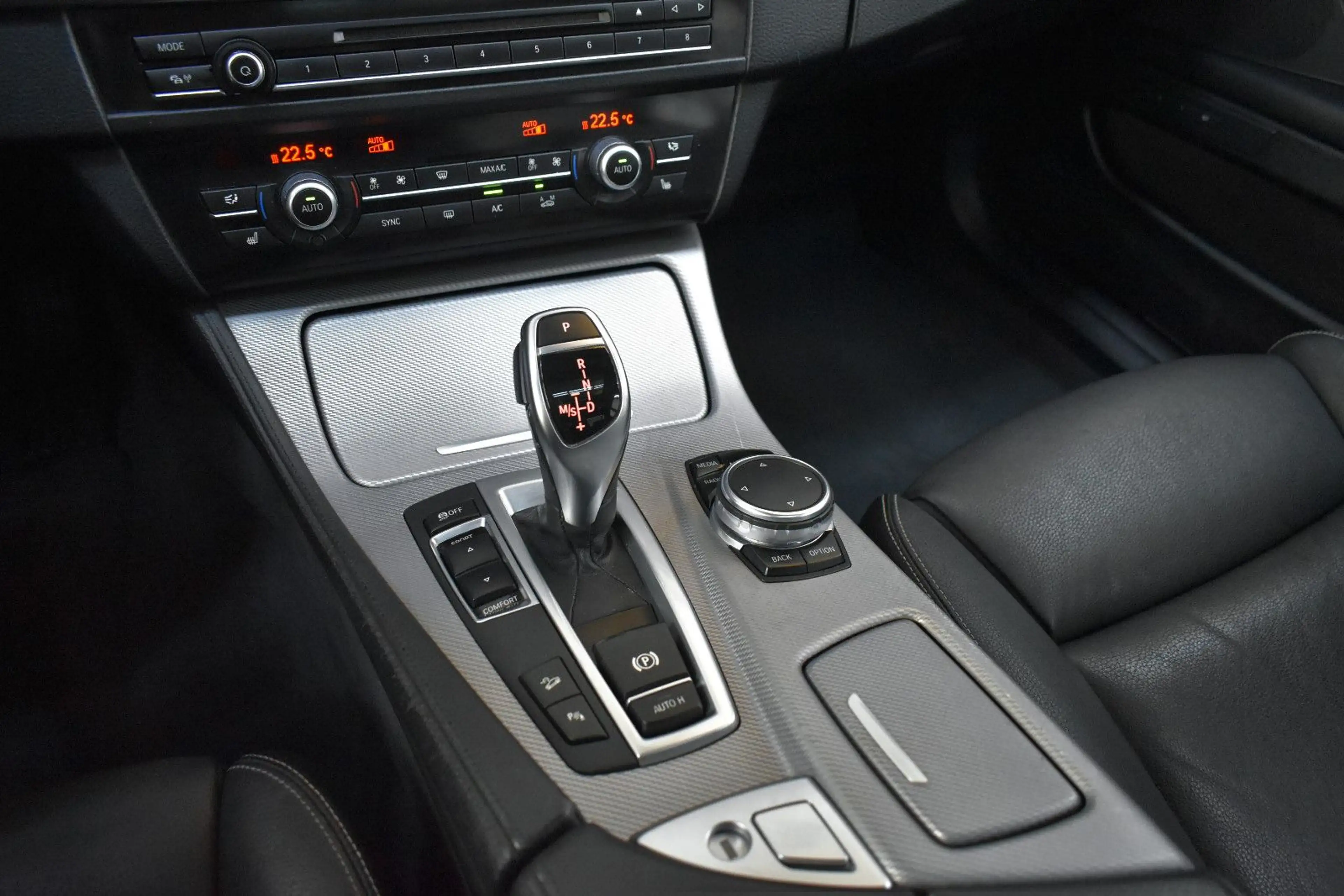 BMW 535 d xDrive+M-Sportpaket+Softclose+HeadUp+Voll — photo 11