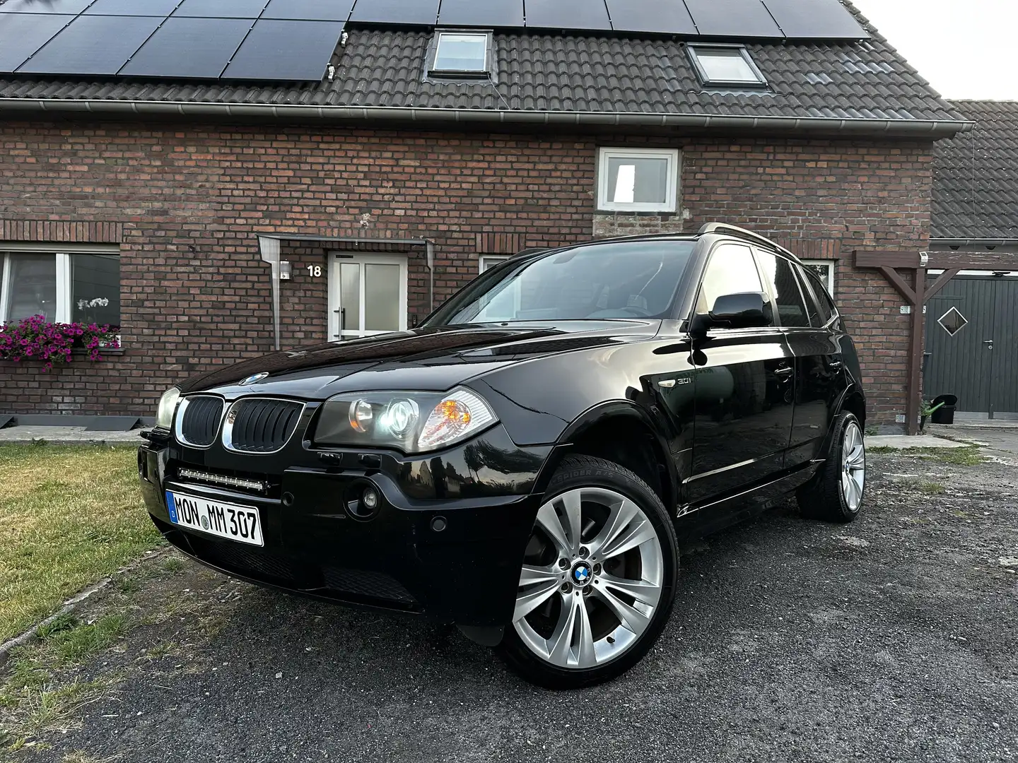 BMW X3 X3 3.0i Aut. Noir - 1