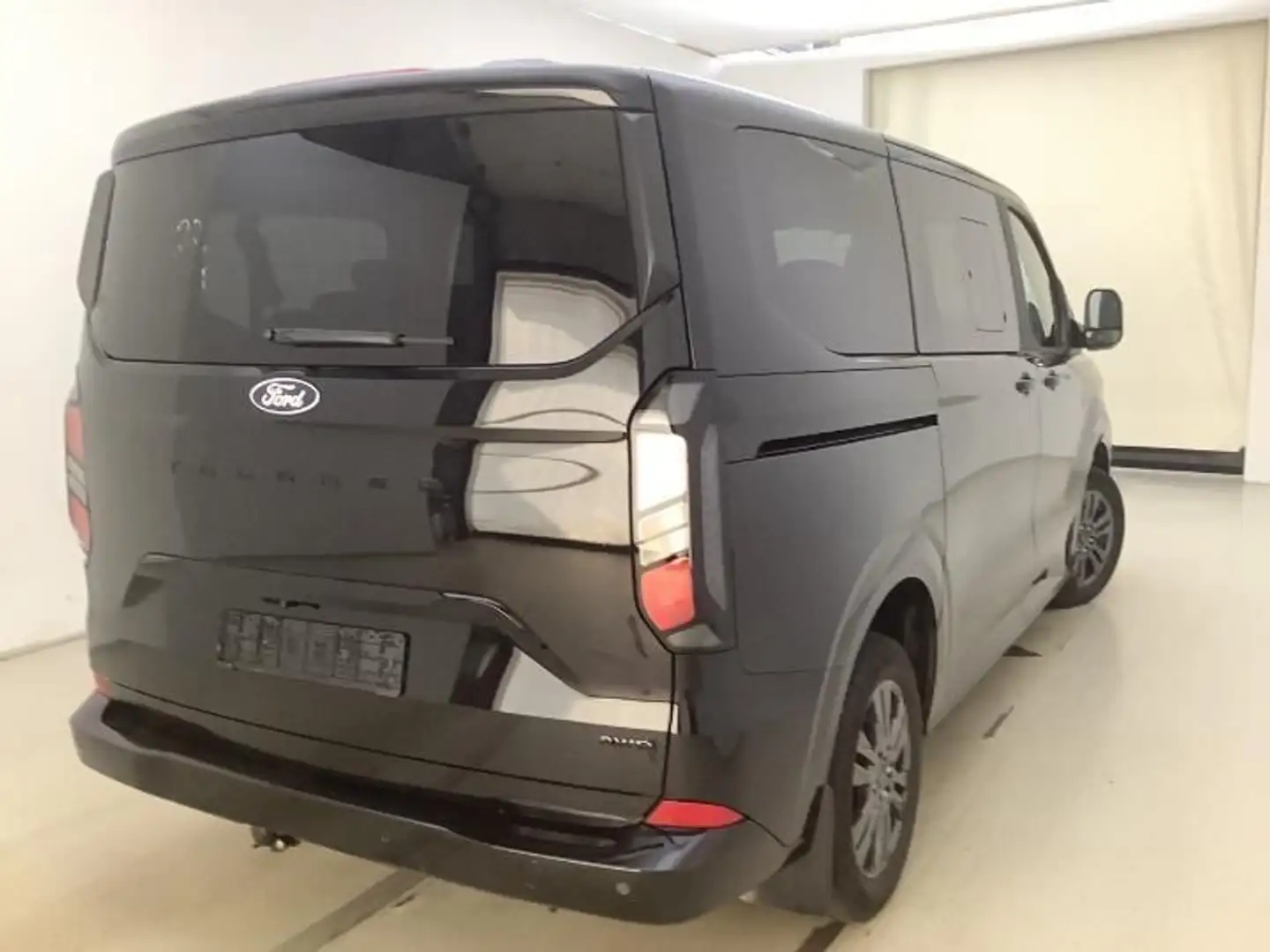 Ford Tourneo Custom 320 L1 Titanium  X AWD AHK Schwarz - 2