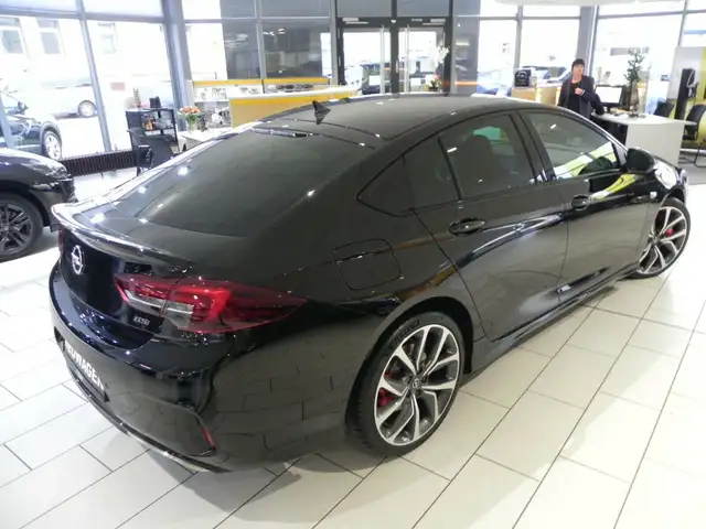 Opel Insignia view 10