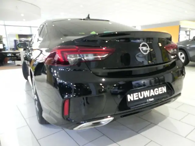 Opel Insignia view 13