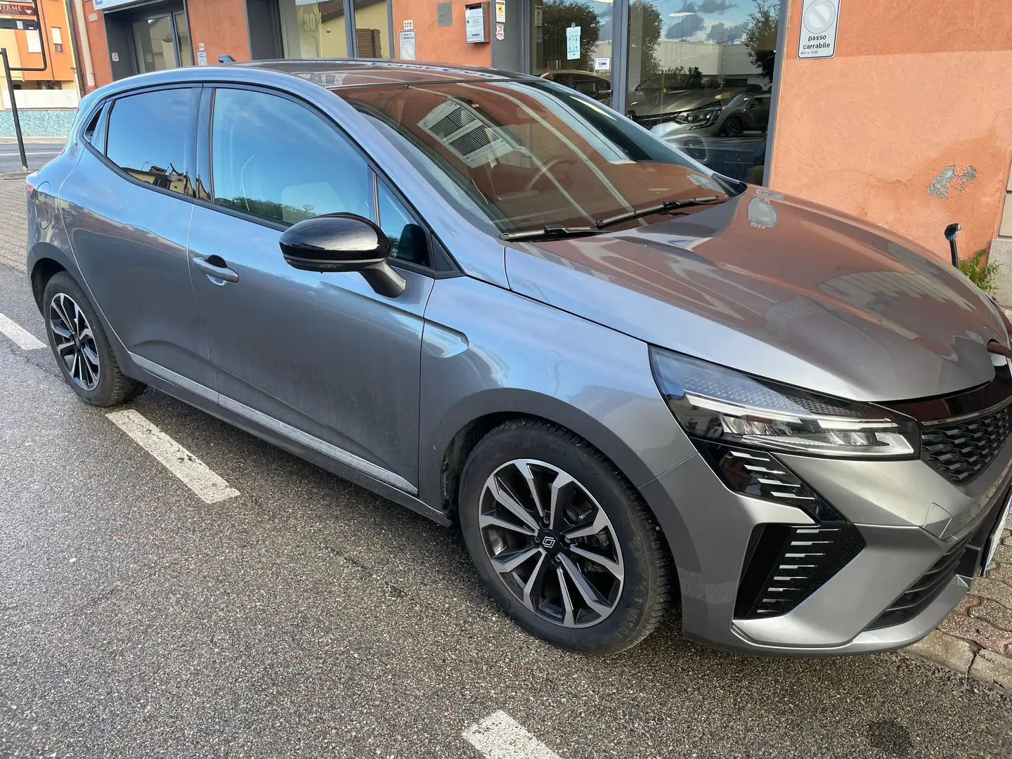 Renault Clio Clio V 2023 1.0 tce Techno 90cv Grigio - 2