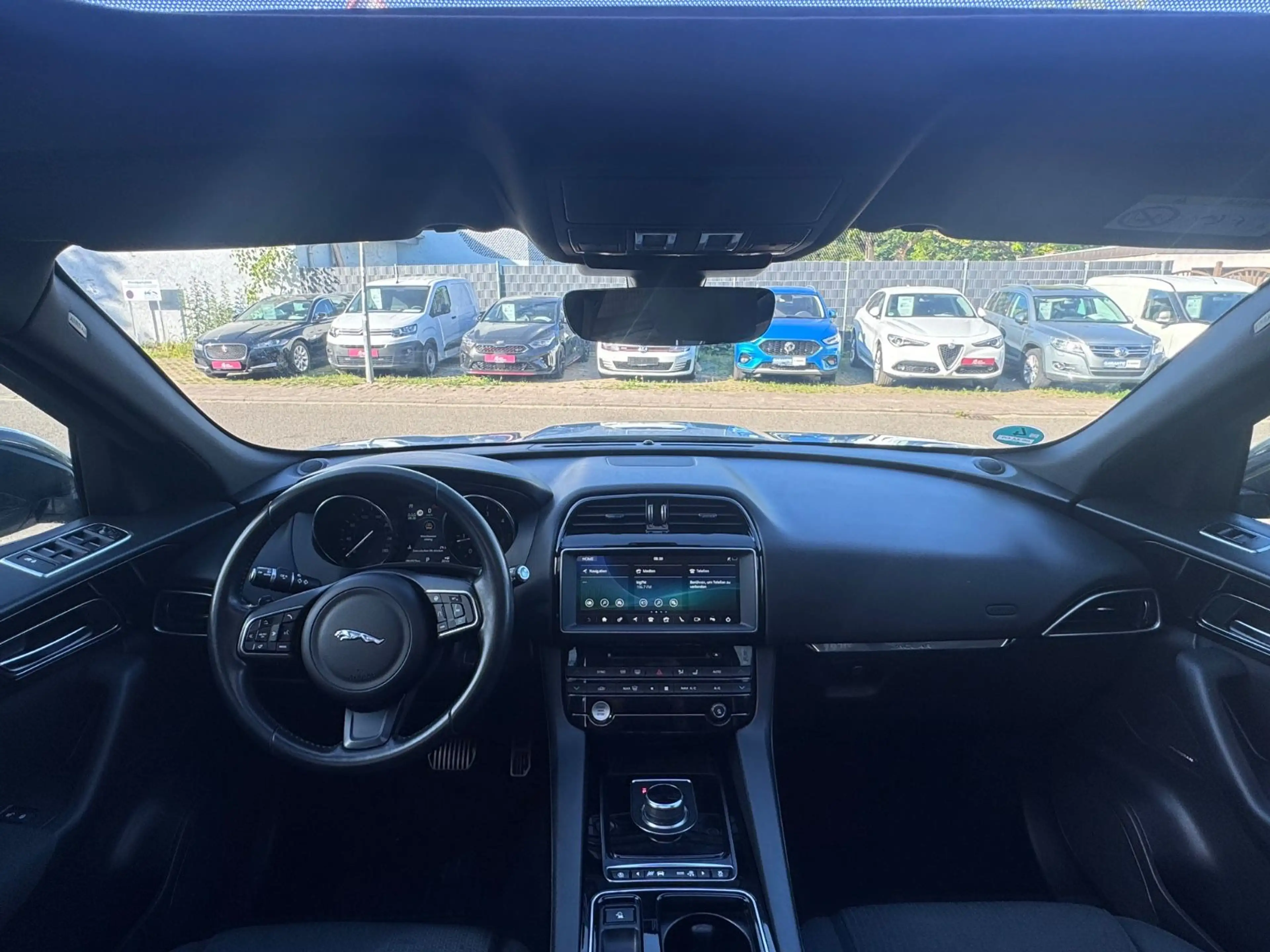 Jaguar F-Pace F-PACE Pure AWD | LED | NAVI | CAM — photo 8