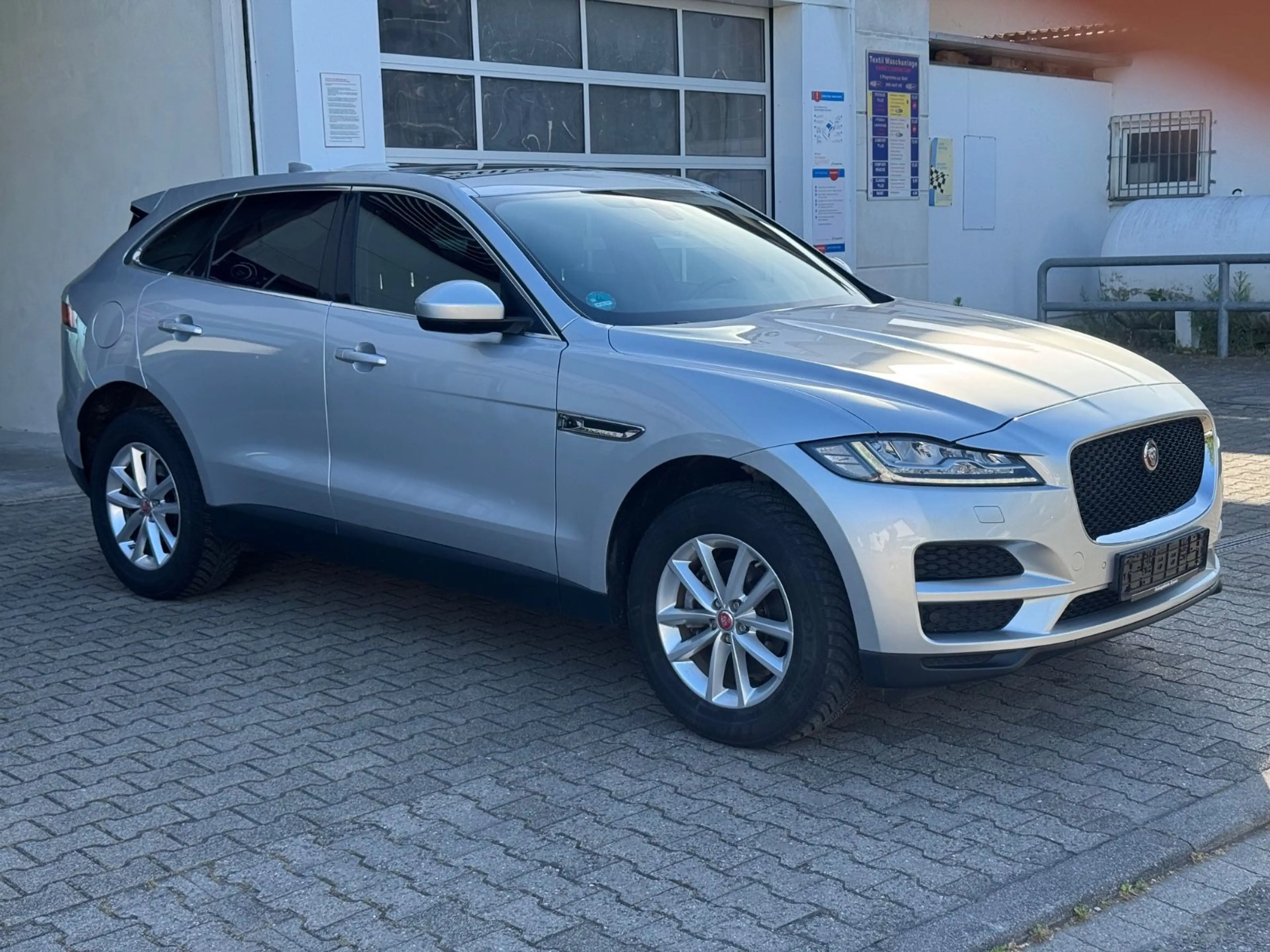 Jaguar F-Pace F-PACE Pure AWD | LED | NAVI | CAM — photo 2